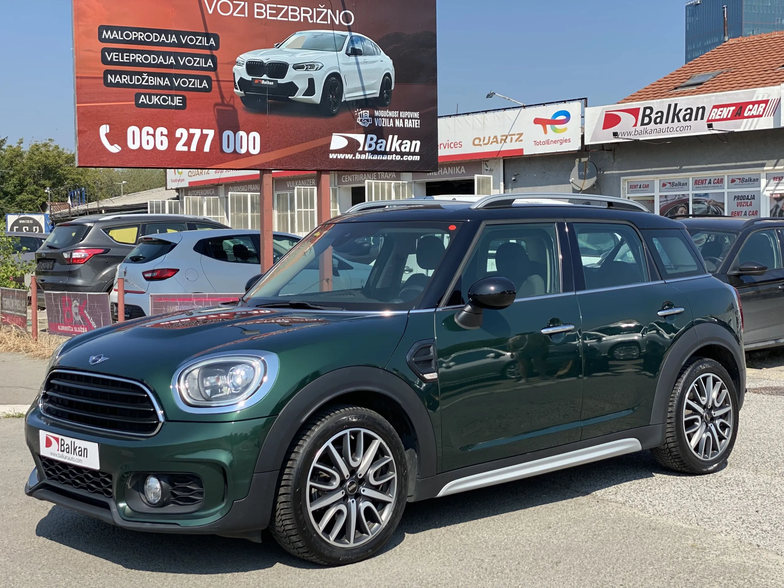 MINI Countryman COOPER 2.0D/JWC/AUT Image 1