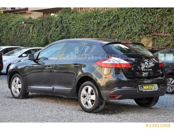 Renault Megane 1.5 dCi Expression Image 3